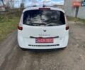 Белый Рено Гранд Сценик, объемом двигателя 1.5 л и пробегом 273 тыс. км за 7600 $, фото 4 на Automoto.ua