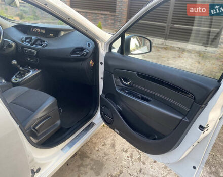 Рено Гранд Сценик 2013 в Ровно на Automoto.ua Белый Рено Гранд Сценик, объемом двигателя 1.5 л и пробегом 269 тыс. км за 9400 $, фото 26 на Automoto.ua