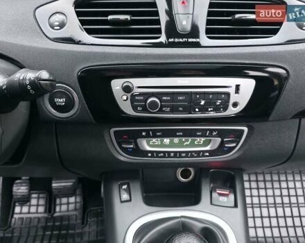 Белый Рено Гранд Сценик, объемом двигателя 1.6 л и пробегом 305 тыс. км за 7999 $, фото 57 на Automoto.ua