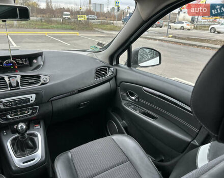 Белый Рено Гранд Сценик, объемом двигателя 1.5 л и пробегом 241 тыс. км за 9500 $, фото 54 на Automoto.ua