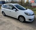 Рено Гранд Сценик 2013 в Калуше на Automoto.ua Белый Рено Гранд Сценик, объемом двигателя 1.5 л и пробегом 273 тыс. км за 7900 $, фото 8 на Automoto.ua