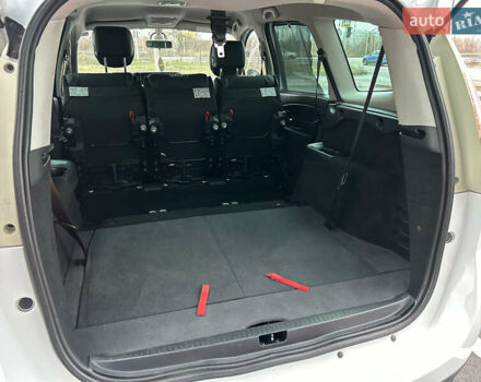 Белый Рено Гранд Сценик, объемом двигателя 1.5 л и пробегом 241 тыс. км за 9500 $, фото 79 на Automoto.ua