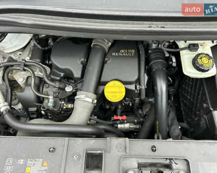 Белый Рено Гранд Сценик, объемом двигателя 1.5 л и пробегом 241 тыс. км за 9500 $, фото 60 на Automoto.ua