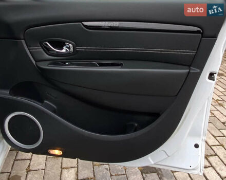 Белый Рено Гранд Сценик, объемом двигателя 1.5 л и пробегом 215 тыс. км за 8700 $, фото 26 на Automoto.ua