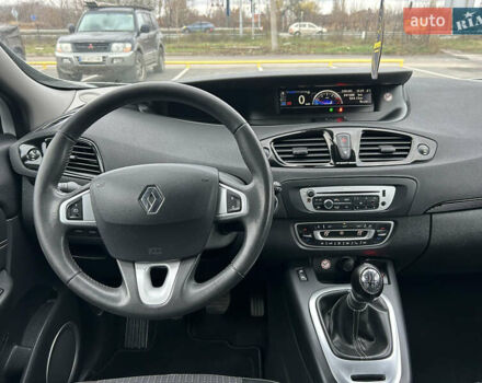 Белый Рено Гранд Сценик, объемом двигателя 1.5 л и пробегом 241 тыс. км за 9500 $, фото 160 на Automoto.ua