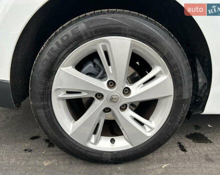 Белый Рено Гранд Сценик, объемом двигателя 1.5 л и пробегом 241 тыс. км за 9500 $, фото 127 на Automoto.ua