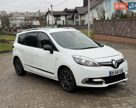 Белый Рено Гранд Сценик, объемом двигателя 1.6 л и пробегом 219 тыс. км за 9400 $, фото 2 на Automoto.ua