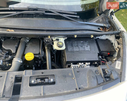 Рено Гранд Сценик 2013 в Ровно на Automoto.ua Белый Рено Гранд Сценик, объемом двигателя 1.5 л и пробегом 269 тыс. км за 9400 $, фото 32 на Automoto.ua