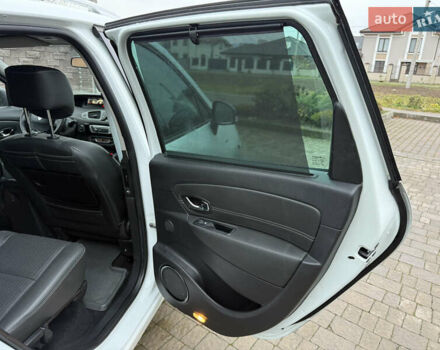 Белый Рено Гранд Сценик, объемом двигателя 1.6 л и пробегом 219 тыс. км за 9400 $, фото 27 на Automoto.ua