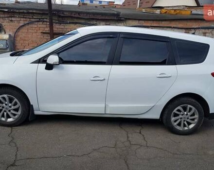 Білий Рено Гранд Сценік, об'ємом двигуна 1.5 л та пробігом 277 тис. км за 8100 $, фото 1 на Automoto.ua