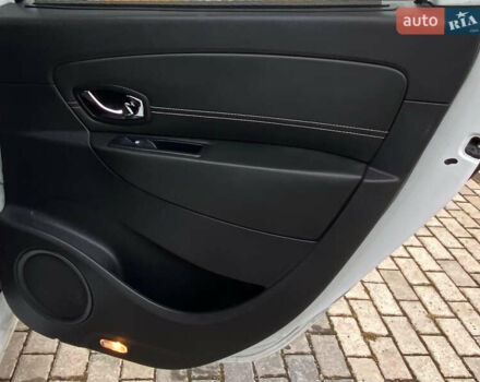 Білий Рено Гранд Сценік, об'ємом двигуна 1.5 л та пробігом 215 тис. км за 8700 $, фото 27 на Automoto.ua