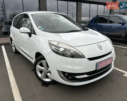 Белый Рено Гранд Сценик, объемом двигателя 1.5 л и пробегом 241 тыс. км за 9500 $, фото 140 на Automoto.ua