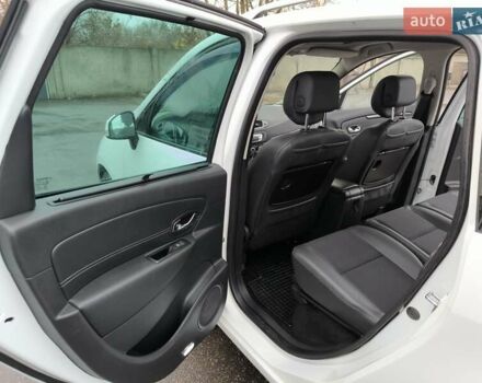 Білий Рено Гранд Сценік, об'ємом двигуна 1.5 л та пробігом 212 тис. км за 9700 $, фото 17 на Automoto.ua