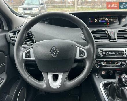 Белый Рено Гранд Сценик, объемом двигателя 1.5 л и пробегом 241 тыс. км за 9500 $, фото 18 на Automoto.ua