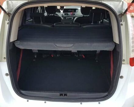 Білий Рено Гранд Сценік, об'ємом двигуна 1.5 л та пробігом 277 тис. км за 8100 $, фото 5 на Automoto.ua