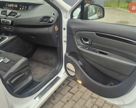 Белый Рено Гранд Сценик, объемом двигателя 1.6 л и пробегом 259 тыс. км за 9750 $, фото 21 на Automoto.ua