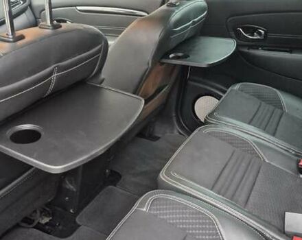 Белый Рено Гранд Сценик, объемом двигателя 1.6 л и пробегом 259 тыс. км за 9750 $, фото 30 на Automoto.ua