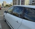 Белый Рено Гранд Сценик, объемом двигателя 1.5 л и пробегом 272 тыс. км за 9300 $, фото 3 на Automoto.ua
