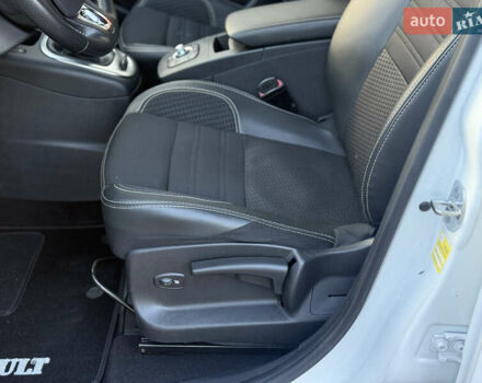 Білий Рено Гранд Сценік, об'ємом двигуна 1.6 л та пробігом 179 тис. км за 10950 $, фото 55 на Automoto.ua