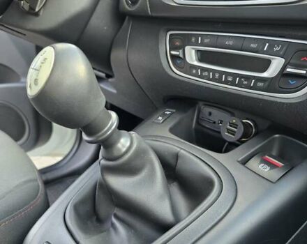 Белый Рено Гранд Сценик, объемом двигателя 1.5 л и пробегом 272 тыс. км за 9300 $, фото 18 на Automoto.ua