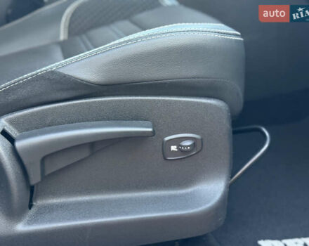 Білий Рено Гранд Сценік, об'ємом двигуна 1.6 л та пробігом 179 тис. км за 10950 $, фото 71 на Automoto.ua