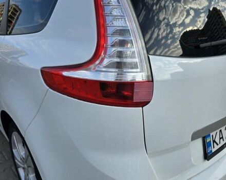 Белый Рено Гранд Сценик, объемом двигателя 1.5 л и пробегом 272 тыс. км за 9300 $, фото 39 на Automoto.ua