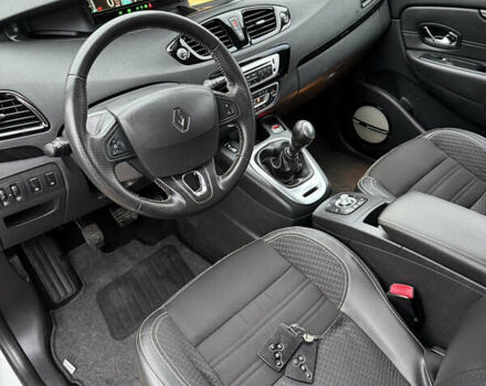 Белый Рено Гранд Сценик, объемом двигателя 1.6 л и пробегом 198 тыс. км за 10900 $, фото 26 на Automoto.ua