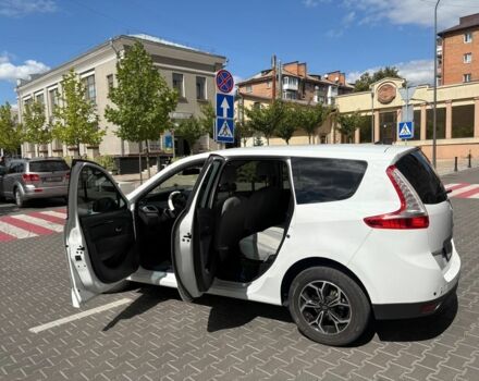 Белый Рено Гранд Сценик, объемом двигателя 1.5 л и пробегом 290 тыс. км за 7800 $, фото 2 на Automoto.ua