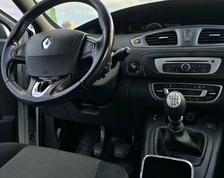 Белый Рено Гранд Сценик, объемом двигателя 1.5 л и пробегом 272 тыс. км за 9300 $, фото 16 на Automoto.ua