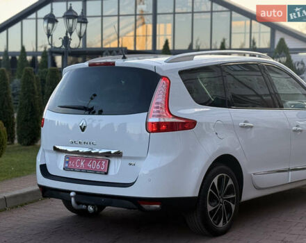 Білий Рено Гранд Сценік, об'ємом двигуна 1.6 л та пробігом 179 тис. км за 10950 $, фото 31 на Automoto.ua