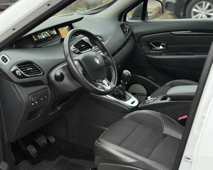 Белый Рено Гранд Сценик, объемом двигателя 1.6 л и пробегом 198 тыс. км за 10900 $, фото 23 на Automoto.ua