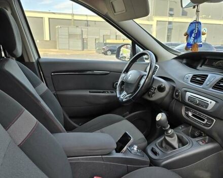 Белый Рено Гранд Сценик, объемом двигателя 1.5 л и пробегом 272 тыс. км за 9300 $, фото 35 на Automoto.ua