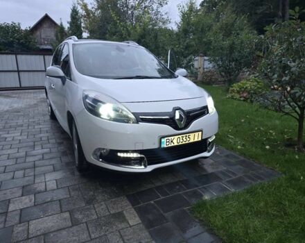 Белый Рено Гранд Сценик, объемом двигателя 1.5 л и пробегом 220 тыс. км за 11800 $, фото 3 на Automoto.ua