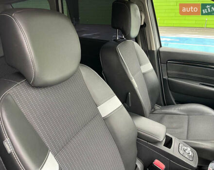 Білий Рено Гранд Сценік, об'ємом двигуна 1.5 л та пробігом 216 тис. км за 8700 $, фото 33 на Automoto.ua