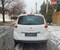 Белый Рено Гранд Сценик, объемом двигателя 1.6 л и пробегом 207 тыс. км за 10600 $, фото 6 на Automoto.ua