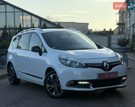 Білий Рено Гранд Сценік, об'ємом двигуна 1.6 л та пробігом 179 тис. км за 10950 $, фото 17 на Automoto.ua