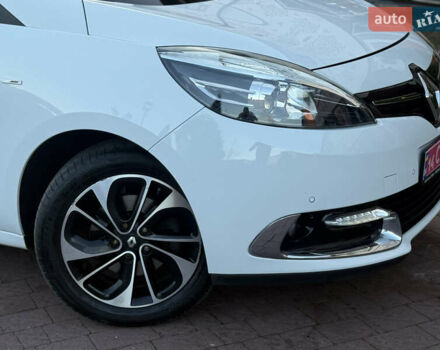 Білий Рено Гранд Сценік, об'ємом двигуна 1.6 л та пробігом 179 тис. км за 10950 $, фото 24 на Automoto.ua