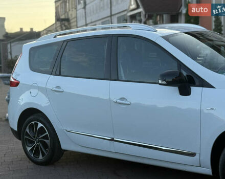 Білий Рено Гранд Сценік, об'ємом двигуна 1.6 л та пробігом 179 тис. км за 10950 $, фото 25 на Automoto.ua