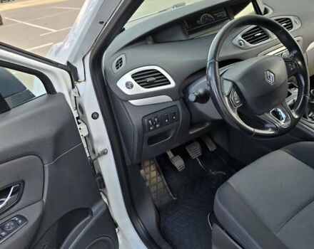 Белый Рено Гранд Сценик, объемом двигателя 1.5 л и пробегом 272 тыс. км за 9300 $, фото 19 на Automoto.ua