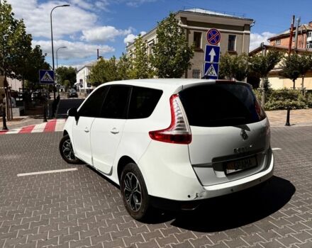 Белый Рено Гранд Сценик, объемом двигателя 1.5 л и пробегом 290 тыс. км за 7800 $, фото 1 на Automoto.ua