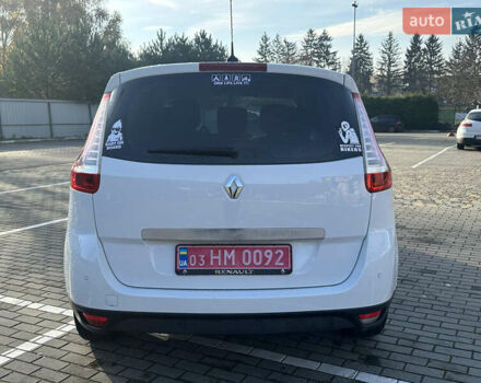 Білий Рено Гранд Сценік, об'ємом двигуна 1.5 л та пробігом 216 тис. км за 9990 $, фото 4 на Automoto.ua
