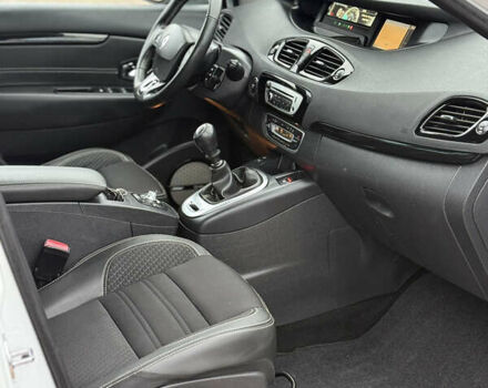 Белый Рено Гранд Сценик, объемом двигателя 1.6 л и пробегом 198 тыс. км за 10900 $, фото 34 на Automoto.ua