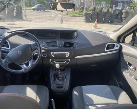 Белый Рено Гранд Сценик, объемом двигателя 1.5 л и пробегом 245 тыс. км за 9000 $, фото 6 на Automoto.ua