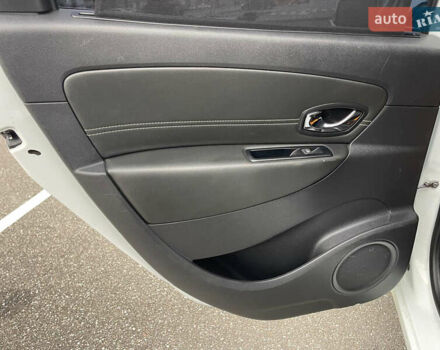 Білий Рено Гранд Сценік, об'ємом двигуна 1.5 л та пробігом 216 тис. км за 8700 $, фото 32 на Automoto.ua