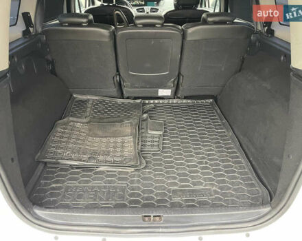 Білий Рено Гранд Сценік, об'ємом двигуна 1.5 л та пробігом 216 тис. км за 8700 $, фото 36 на Automoto.ua