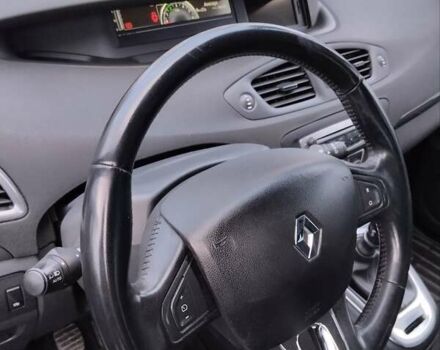 Рено Гранд Сценик 2014 в Новомосковске на Automoto.ua Белый Рено Гранд Сценик, объемом двигателя 1.5 л и пробегом 146 тыс. км за 10800 $, фото 15 на Automoto.ua