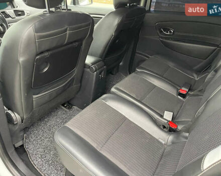 Білий Рено Гранд Сценік, об'ємом двигуна 1.5 л та пробігом 216 тис. км за 8700 $, фото 27 на Automoto.ua