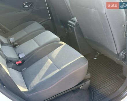 Білий Рено Гранд Сценік, об'ємом двигуна 1.5 л та пробігом 216 тис. км за 9990 $, фото 15 на Automoto.ua
