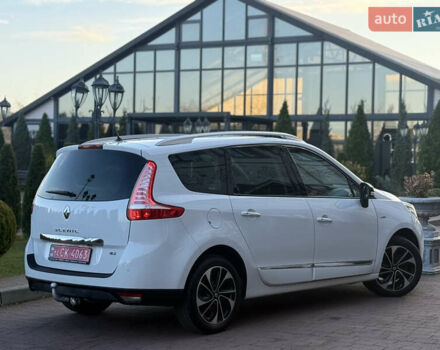 Білий Рено Гранд Сценік, об'ємом двигуна 1.6 л та пробігом 179 тис. км за 10950 $, фото 1 на Automoto.ua