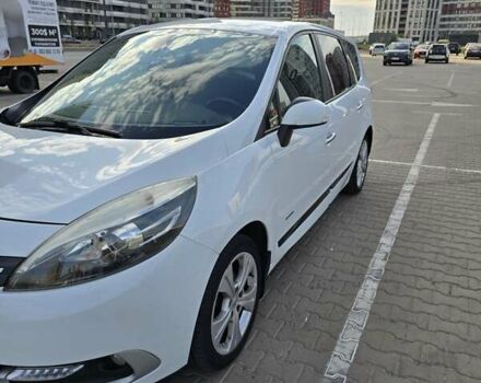 Белый Рено Гранд Сценик, объемом двигателя 1.5 л и пробегом 272 тыс. км за 9300 $, фото 7 на Automoto.ua